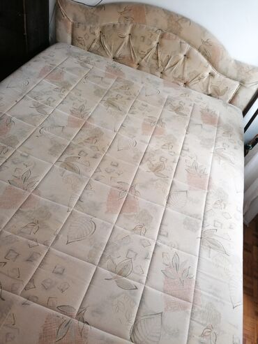 francuski krevet u Srbija | DUŠECI: Na prodaju francuski ležaj u extra stanju. Dužina 207 cm, Širina 160