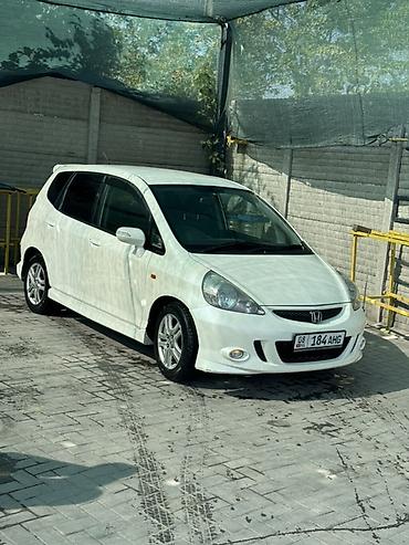 Honda Fit: 2004 г., Автомат, Хэтчбэк
