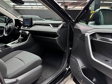 highlander 2017: Toyota RAV4: 2021 г., 2.5 л, Автомат, Бензин, Кроссовер — 7