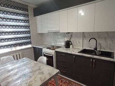 1 комнатная квартира без ремонта: 2 бөлмө, 44 кв. м, 5 кабат, Евроремонт