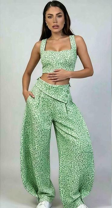 Kompleti: 🔥Dvodelni ženski komplet sa leopard dezenom
✅3200 din 
✅S M L — 6