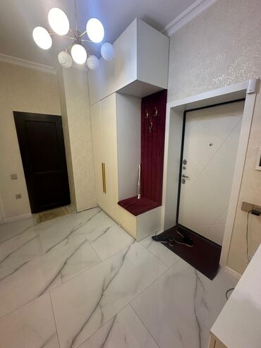 Ev üçün digər mebel: Zərif klassik üslubda tam mebelləşdirilmiş qonaq otağı dəsti - Divan — 19