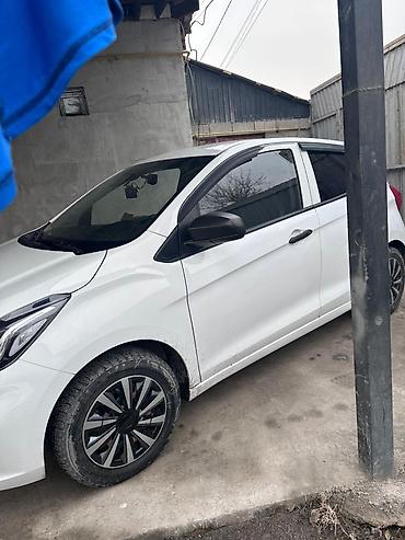 Chevrolet: Chevrolet Spark: 2020 г., 1 л, Автомат, Бензин — 2