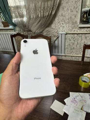 сломаные телефоны: IPhone Xr, Б/у, 64 ГБ, 79 %