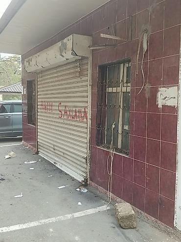kiraye obyektler type 0: Xirdalanda Kehne bazar terefde 33kv Obyekt satılır. Obyekt ofis — 1