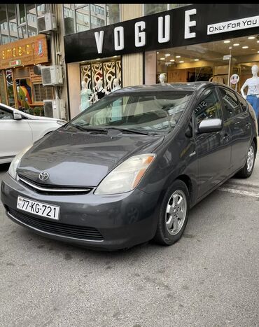 ucuz piruslar: Toyota Prius: 1.3 l | 2009 il Hetçbek