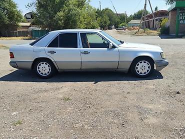 70 200: Mercedes-Benz E-Class: 1992 г., 2 л, Механика, Газ, Седан — 6