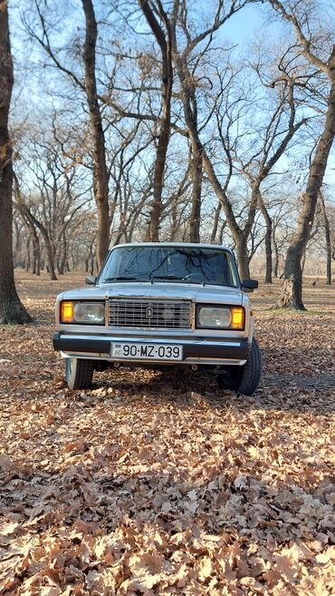 masin adlari ve sekilleri: VAZ (LADA) 2107: 1.6 l | 2011 il 242155 km Sedan