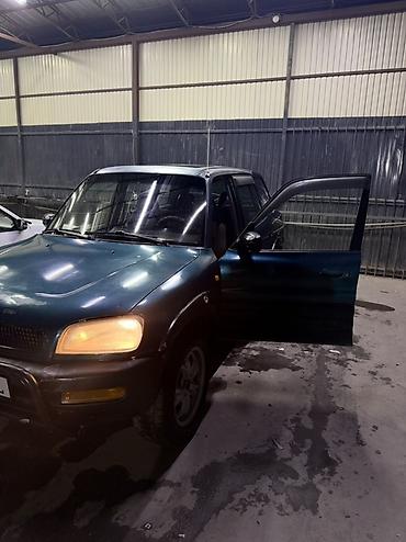 honda crv1998: Toyota RAV4: 1996 г., Механика, Бензин, Внедорожник — 2