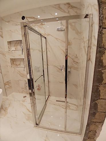 Duş kabinaları, arakəsmələr: Yeni Arakəsmə, Künc üçün, Ödənişli çatdırılma — 8