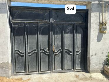 Darvazalar: Darvazalar, Həyət üçün