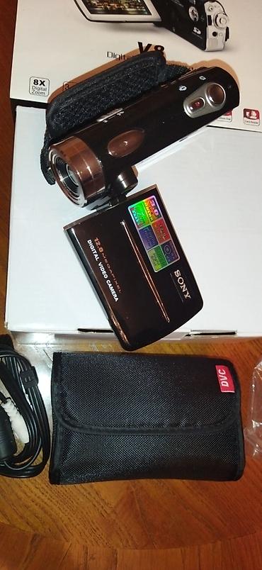 reader: SONY Digital video Camera V8 Maximize : 12MP Экран: 3.0 TFT Функция — 5