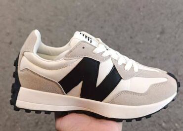 kozni kaisevi novi sad: New balance 327 patike

Novo
Brojevi 36 do 41

fb Moja Kupovina 1