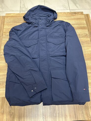 Куртки: Мужская куртка, S (EU 36), M (EU 38), Tommy Hilfiger, Новый, цвет - Синий, Самовывоз, Платная доставка