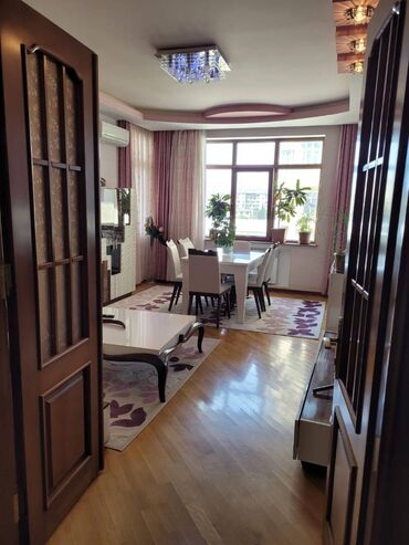 Yeni tikili: 3 otaqlı, Yeni tikili, m. Xalqlar Dostluğu, 120 kv. m — 1