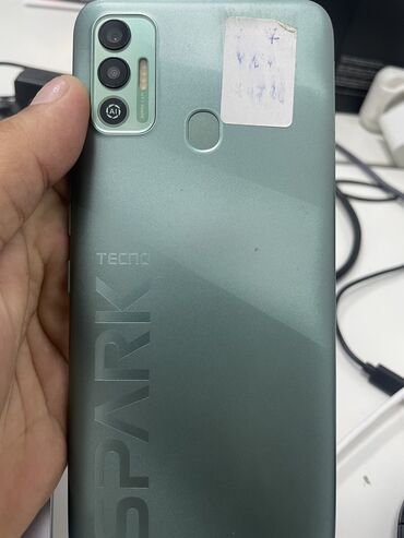 палка для телефона: Tecno Spark 7, Колдонулган, 64 ГБ, түсү - Жашыл, 1 SIM