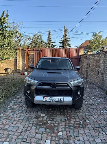 Toyota 4Runner: 2021 г., 4 л, Автомат, Бензин, Внедорожник