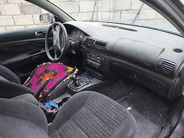 Продажа авто: Volkswagen Passat: 2003 г., 2 л, Механика, Бензин, Седан — 4