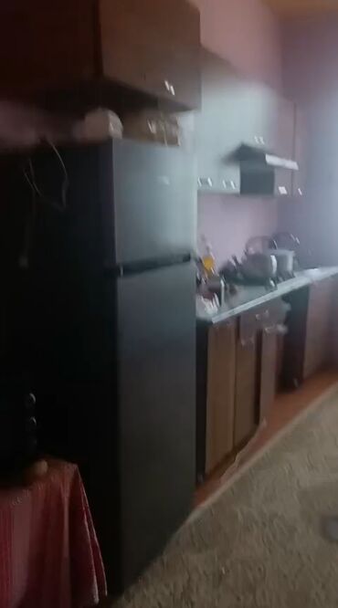 Həyət evləri və villaların satışı: Avtozavod Qəsəbəsi, Komandirin Küçəsi, Leyla Marketin yanı ( — 10