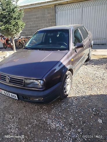 Volkswagen: Volkswagen Vento: 1992 г., 2 л, Механика, Бензин, Седан — 1