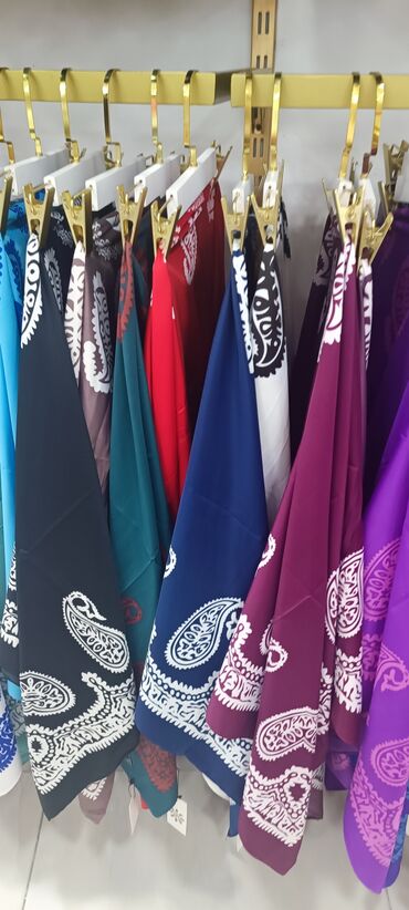 Baş geyimləri: Kelagayi böyük ölçülərdə.ipekler 35 m.ketan pambıq 30 m — 7