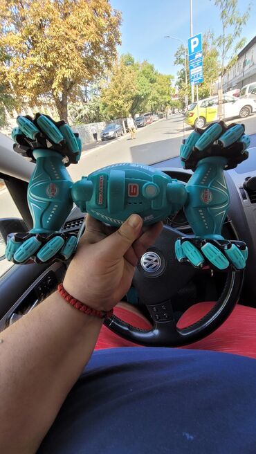 Dečiji električni automobili: Twist Climbing RC Car 360 Auto na daljinski 360 Materijal — 10