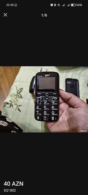 Digər mobil telefonlar: Məhsul: SQ Mobile SQ1802 düyməli telefon Xüsusiyyətlər: - Böyük — 2