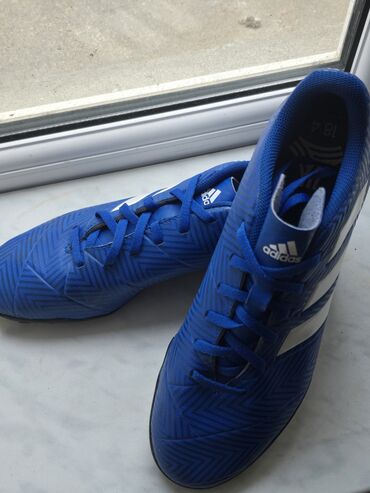 Çadırlar: Butslar Adidas, İşlənmiş