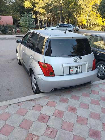 vaz 2114: Toyota Ist: 2003 г., 1.3 л, Автомат, Бензин, Хэтчбэк — 2