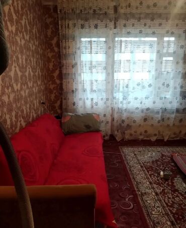 Другие специальности в продажах: 1 комната, 35 м², 105 серия, 1 этаж, Старый ремонт