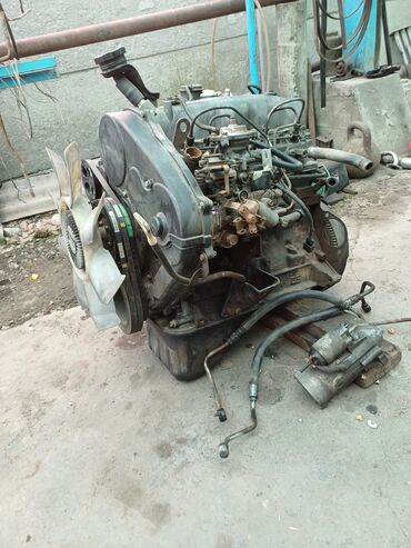 Двигатели, моторы и ГБЦ: Дизельный мотор Mitsubishi 1999 г., 2.5 л, Б/у, Оригинал, Япония