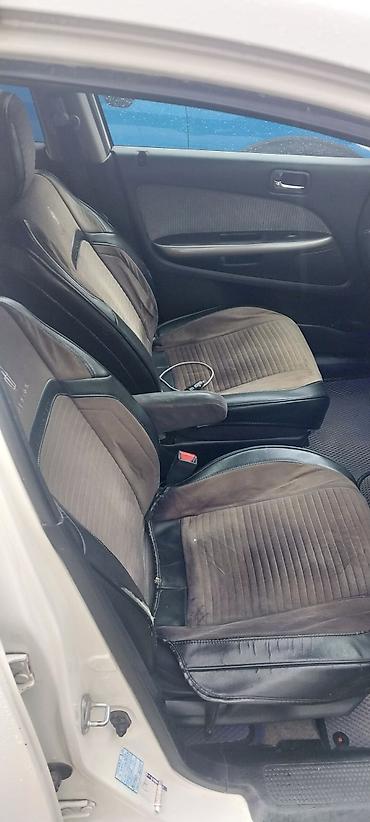 tourer v салон: Honda : 2002 г., Автомат, Хэтчбэк — 3