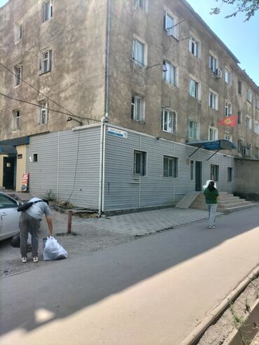 pro недвижимость: 1 комната, 18 м², 3 этаж, Старый ремонт