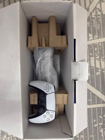 Sony PlayStation: 💯 Продаю почти новую PlayStation 5 slim! 🆕 Состояние : Новое (2 — 2