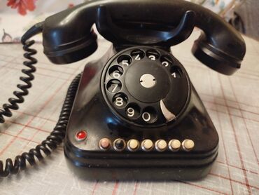Fiksni telefoni: Stari retro Pupin fiksni telefon. Slusalica je lepljena,nema kabal na lalafo.rs — 1 Fiksni telefoni: Stari retro Pupin fiksni telefon. Slusalica je lepljena,nema kabal — 1
