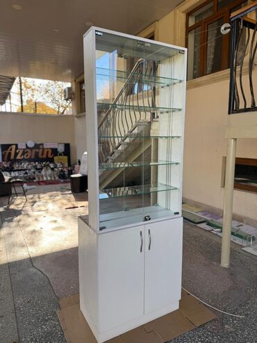Dolab vitrinləri: Şüşəli dolab vitrini — 2
