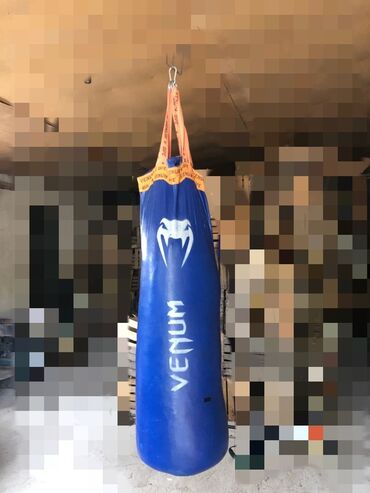 спорт товары: Salam, boks kisəsi əla vəziyyətdədi cırığı falan yoxdu