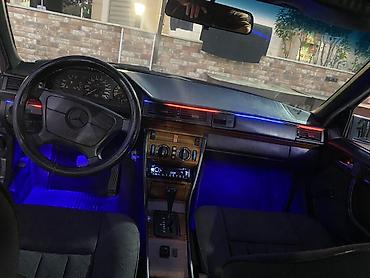 retro masin: Mercedes-Benz E-Class W124 sedan Maror karopka kandisaner idiyal — 9