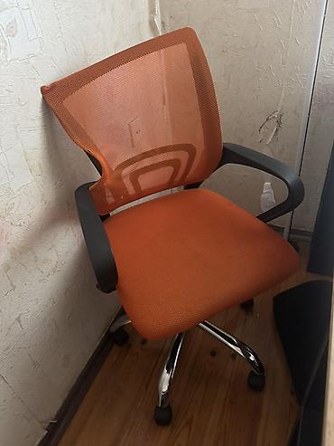 ofis: İşlənmiş, Təkərli, Qolları tənzimlənmir — 2