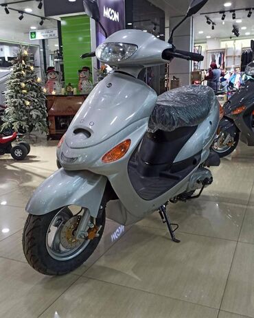 Мотоциклы: Khan mopedleri ilk odenis 150 azn e dusdu 12ay gunde7 azn odemekle
