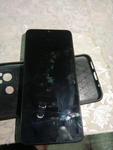 Xiaomi Redmi 12C smartfonu geniş ekranı və güclü prosessoru ilə günlük