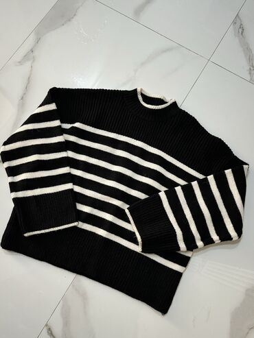 свитер: Женский свитер L (EU 40), цвет - Черный, Decathlon