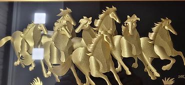 listir: Satılır – 24K Gold Leaf dekorativ tablo (8 At Motivli) Evinizə və ya — 3