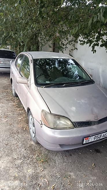 passat variant: Toyota Platz: 2000 г., 1.5 л, Автомат, Бензин, Седан — 1