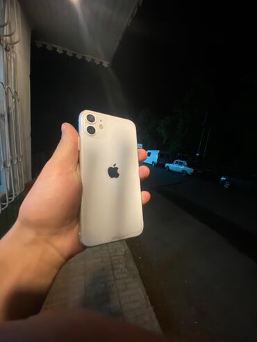 Tavalar: IPhone 11, 64 GB