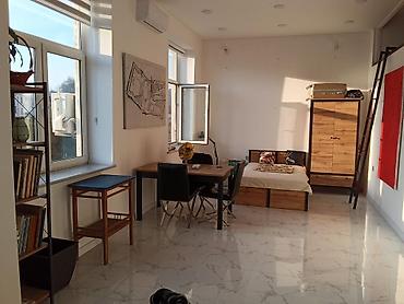 yaşmada: 🏡✨ RƏSSAMLARIN BİNASINDA MƏNZİL SATILIR ✨🏡 📍 İnşaatçılar prospekti – — 2