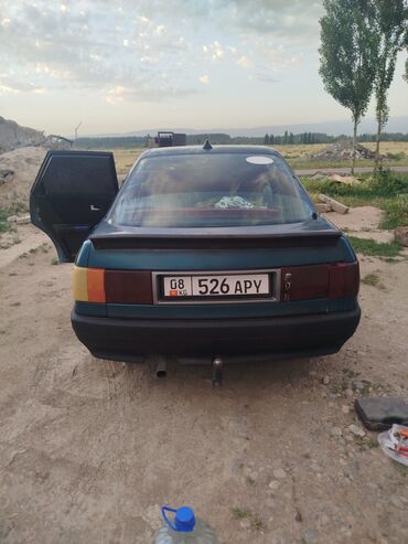 панель приборов ауди: Audi 80: 1992 г., Седан