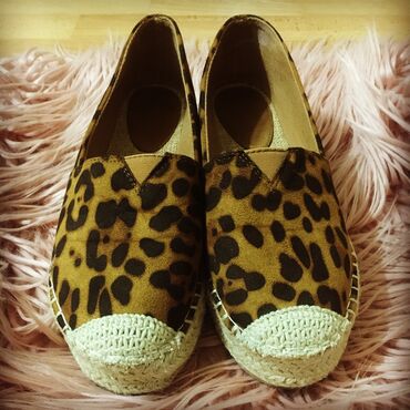 Makasin və loferlər: Ölçü: 37, rəng - Qəhvəyi, İşlənmiş -da lalafo.az — 5 Makasin və loferlər: Ölçü: 37, rəng - Qəhvəyi, İşlənmiş — 5