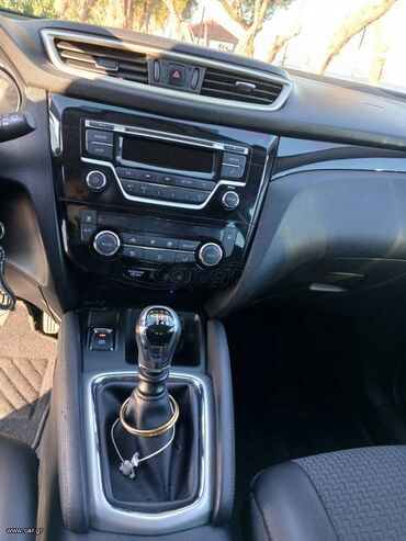 Nissan: Nissan Qashqai: 1.5 l. | 2015 έ. SUV/4x4 — 10