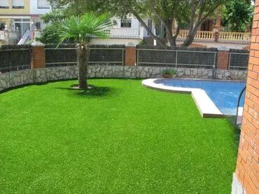 Baštenska dekoracija: Vestacka trava 2 cm 1.500 din — 4